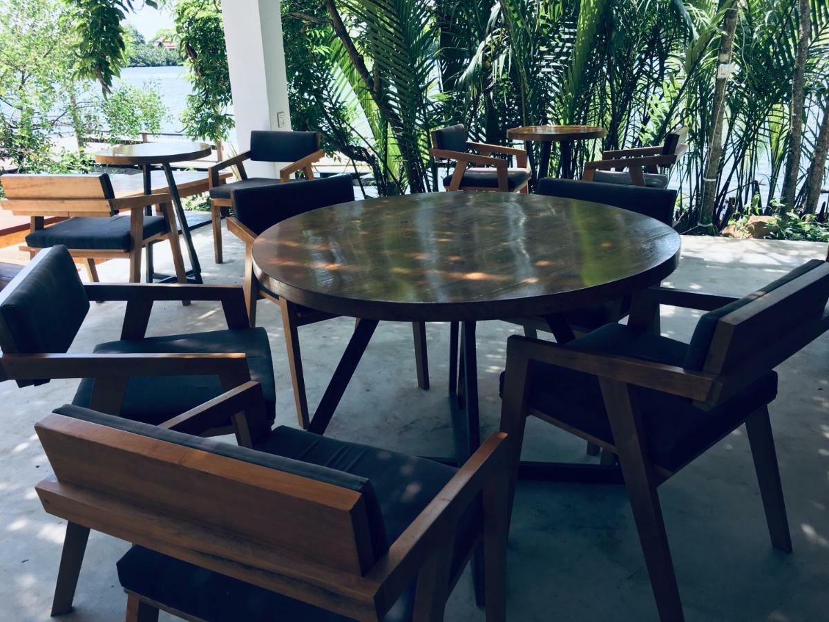 Kampot Riverfront Boutique Exteriör bild